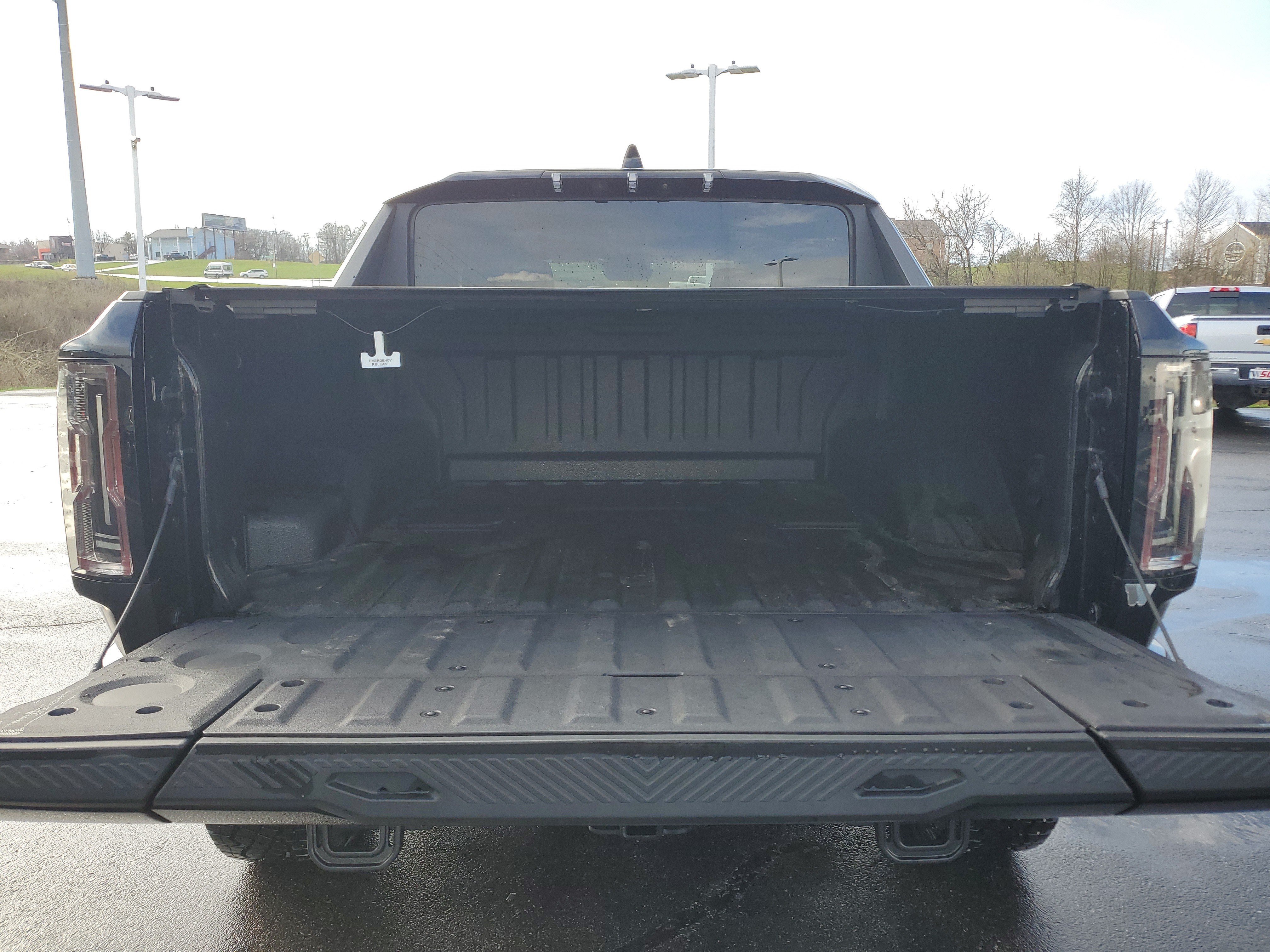 Used 2024 GMC Hummer EV 2X w/ Extreme Off-Road Package AWD/4WD image 10