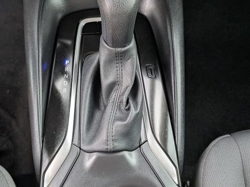 Used 2025 Toyota Corolla LE FWD image 9