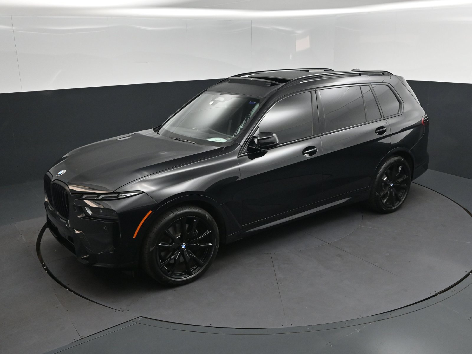 Certified 2026 BMW X7 xDrive40i w/ M Sport Package AWD/4WD image 31