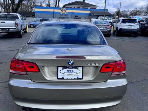 Used 2007 BMW 328i Convertible image 7