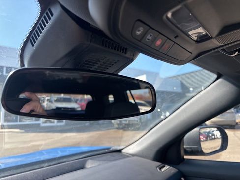 Used 2025 GMC Terrain Elevation image 21