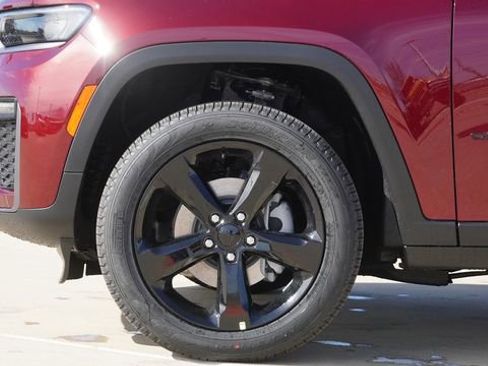 New 2026 Jeep Grand Cherokee Limited AWD/4WD image 5