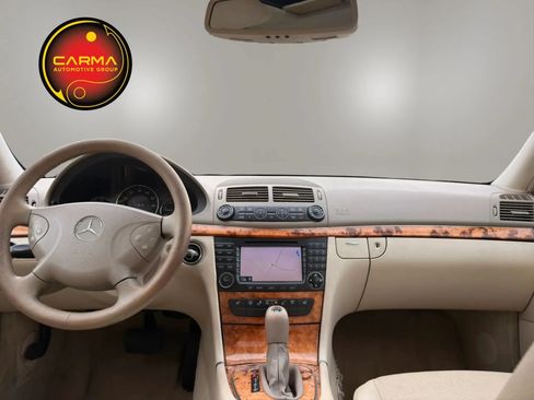 Used 2006 Mercedes-Benz E 320 CDI Sedan image 33