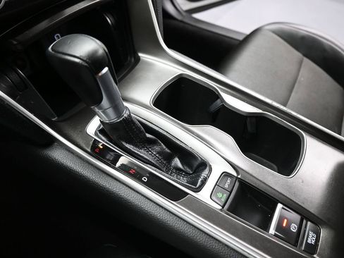 Used 2018 Honda Accord Sport image 14