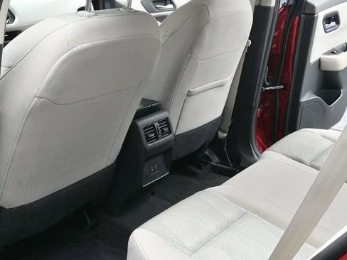 Used 2025 Nissan Rogue SV image 12