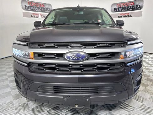 Used 2024 Ford Expedition XLT image 9