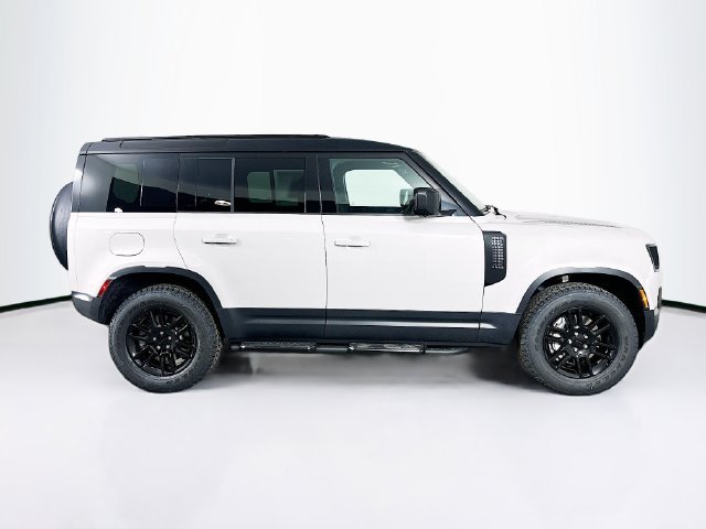 Used 2026 Land Rover Defender 110 S AWD/4WD image 4