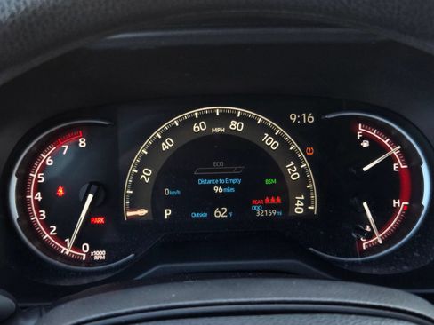 Certified 2025 Toyota RAV4 XLE FWD image 21