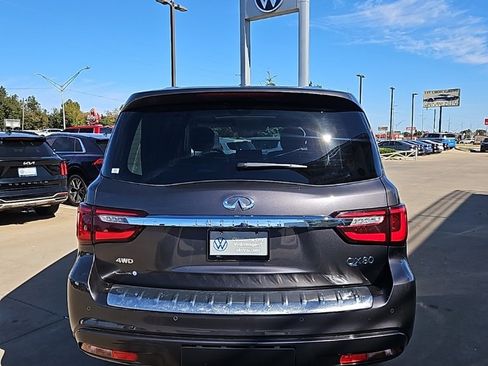 Used 2024 INFINITI QX80 Luxe image 6