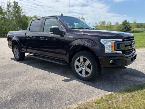 Used 2019 Ford F150 XLT w/ Equipment Group 302A Luxury AWD/4WD image 9