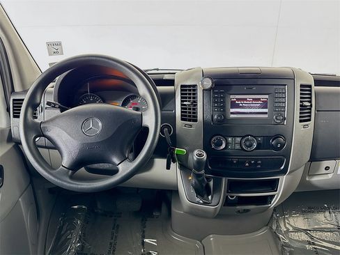 Used 2016 Mercedes-Benz Sprinter 2500 image 11