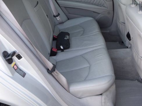 Used 2004 Mercedes-Benz E 500 Sedan image 53