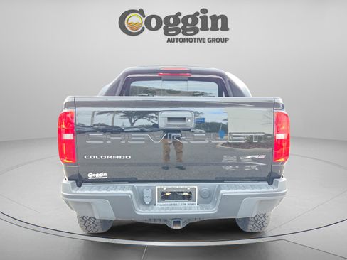 Used 2021 Chevrolet Colorado ZR2 w/ ZR2 Midnight Special Edition image 5