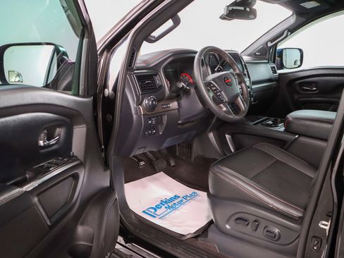Used 2021 Nissan Titan PRO-4X w/ Pro-4x Utility Package image 3