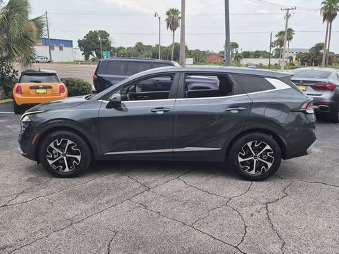 Used 2025 Kia Sportage EX FWD image 8