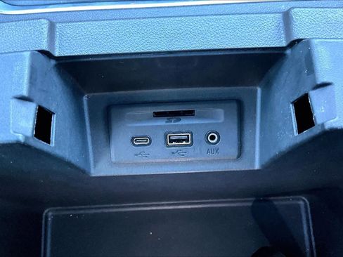 Used 2019 GMC Sierra 1500 SLT w/ SLT Premium Package image 35