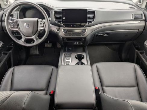 Used 2025 Honda Ridgeline RTL image 17