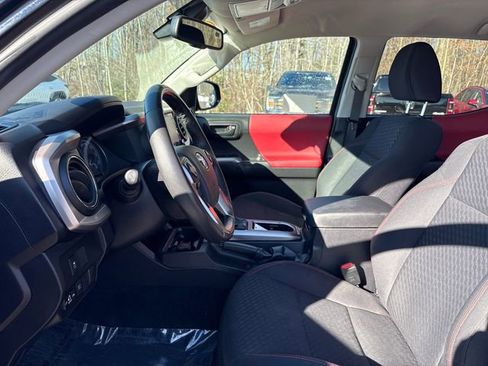 Certified 2023 Toyota Tacoma SR5 image 38