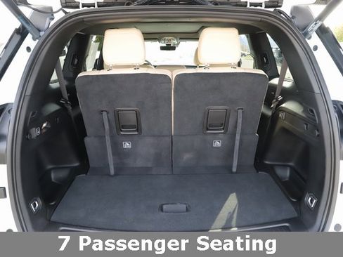 Used 2025 Jeep Grand Cherokee L Limited w/ Luxury Tech Group II image 7