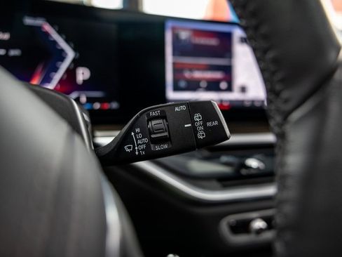 Used 2025 BMW X7 xDrive40i image 35