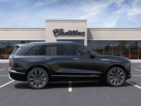 Certified 2026 Cadillac Vistiq Premium Luxury AWD/4WD image 8