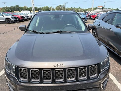 Used 2017 Jeep Compass Trailhawk w/ Cold Weather Group AWD/4WD image 7