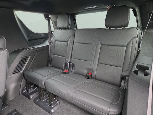 Certified 2025 GMC Yukon Denali image 10