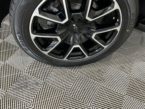 Used 2022 Chevrolet Tahoe RST w/ Luxury Package image 18