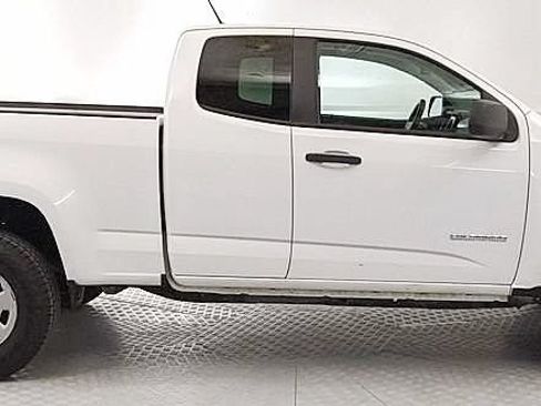 Used 2018 Chevrolet Colorado W/T w/ WT Convenience Package AWD/4WD image 2