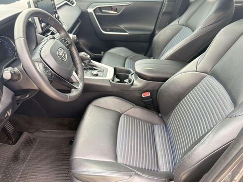 Used 2021 Toyota RAV4 XSE AWD/4WD image 5