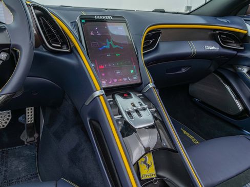 Certified 2024 Ferrari Roma Base image 6