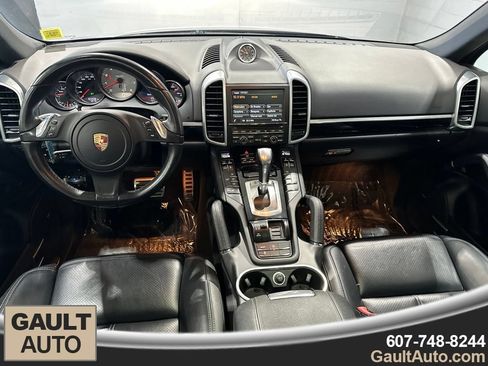 Used 2014 Porsche Cayenne S AWD/4WD image 7