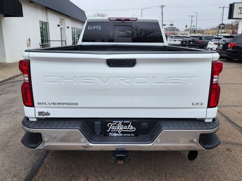 Used 2022 Chevrolet Silverado 2500 LTZ w/ LTZ Convenience Package image 6