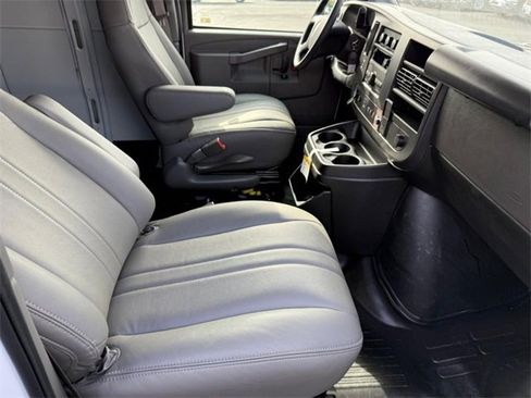 New 2025 Chevrolet Express 3500 Extended w/ Driver Convenience Package image 6