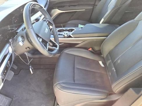 Used 2024 Cadillac Lyriq Luxury image 5