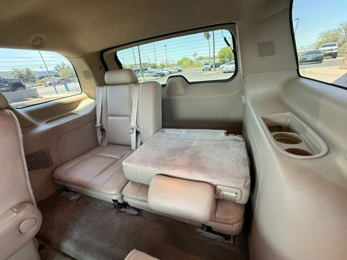 Used 2014 Cadillac Escalade Luxury AWD/4WD image 46