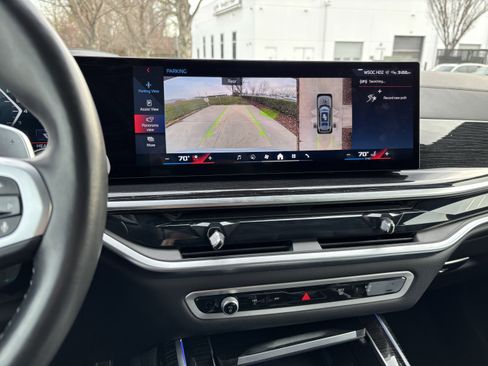 Certified 2025 BMW X7 M60i w/ Executive Package image 30