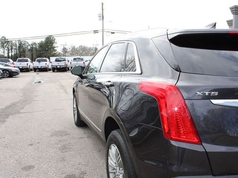 Used 2018 Cadillac XT5 Luxury w/ Driver Awareness Package image 21