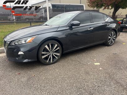 Used 2019 Nissan Altima 2.5 Platinum