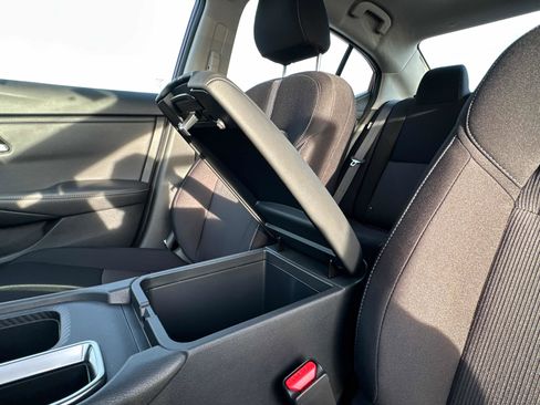 New 2025 Nissan Sentra SV w/ All-Weather Package image 27