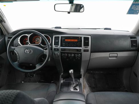 Used 2005 Toyota 4Runner Sport AWD/4WD image 13