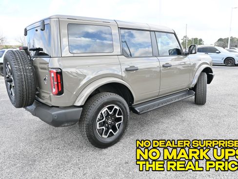 New 2026 Ford Bronco Outer Banks AWD/4WD image 3