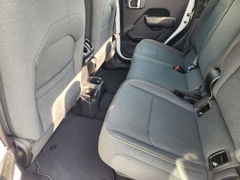 New 2026 Jeep Gladiator Sport image 21