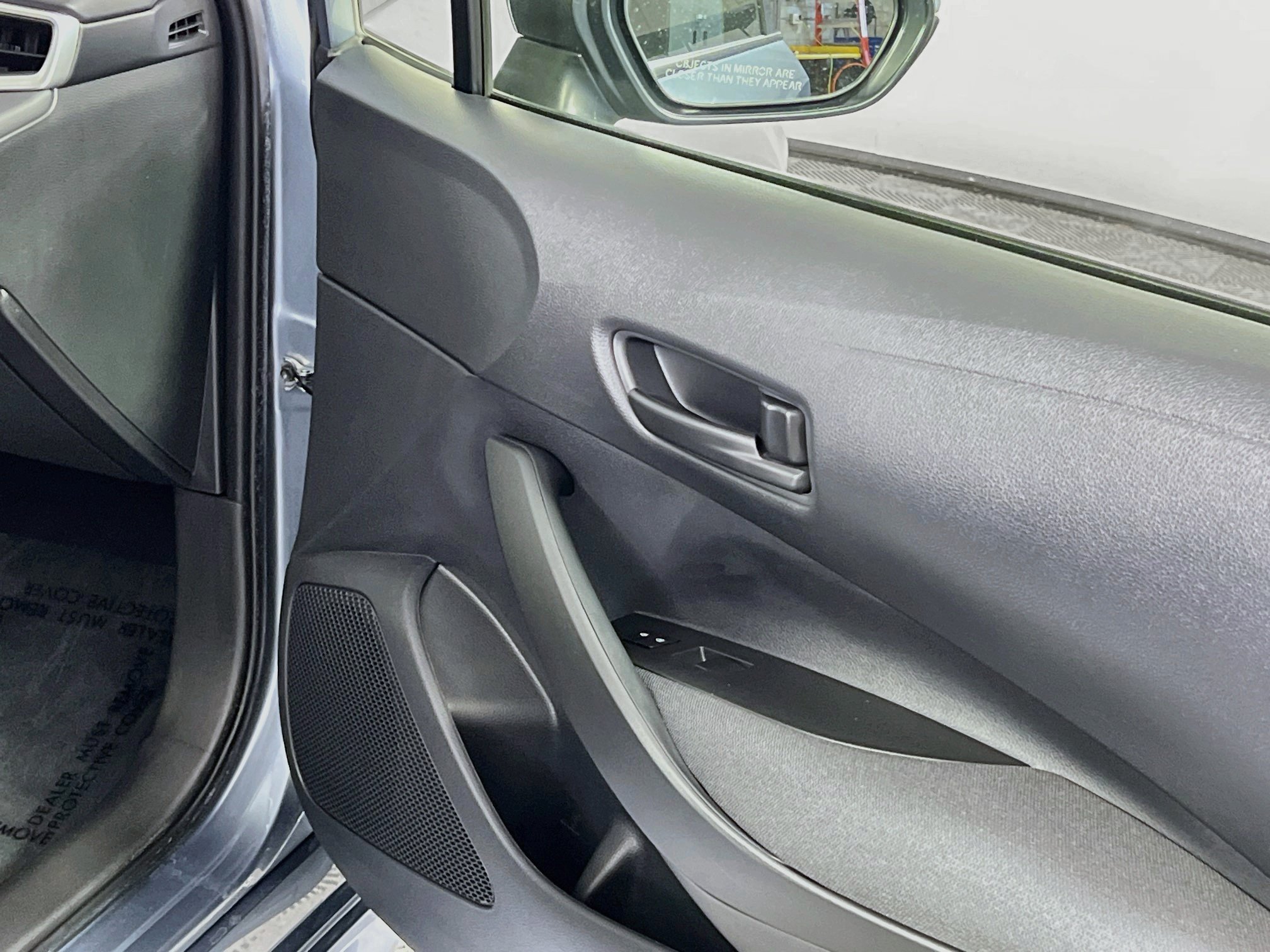 Used 2023 Toyota Corolla LE FWD image 32