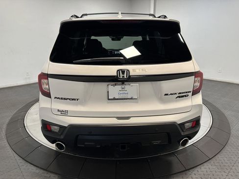 Certified 2024 Honda Passport Black Edition image 11