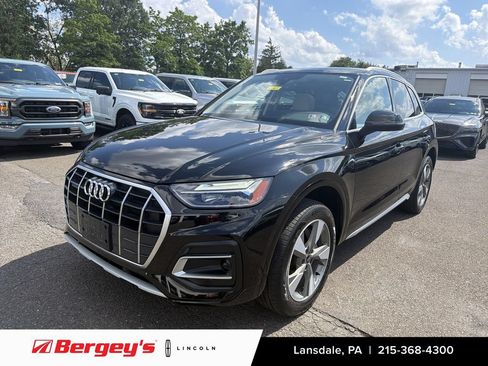Used 2023 Audi Q5 2.0T Premium w/ Convenience Package AWD/4WD image 1