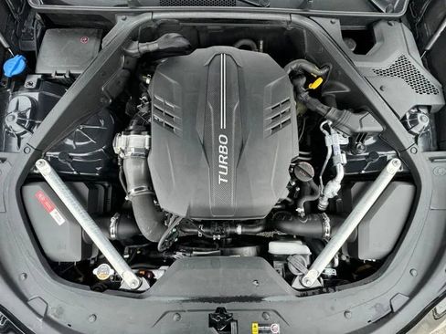 Used 2019 Kia K900 Luxury image 15