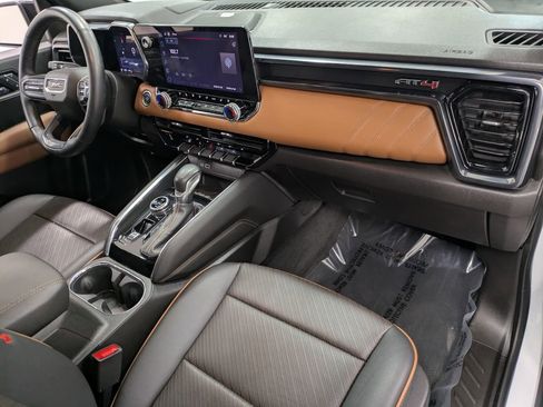 Used 2023 GMC Canyon AT4 w/ AT4 Premium Package image 29