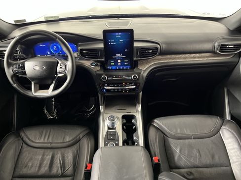 Certified 2020 Ford Explorer Platinum w/ Premium Technology Package AWD/4WD image 23