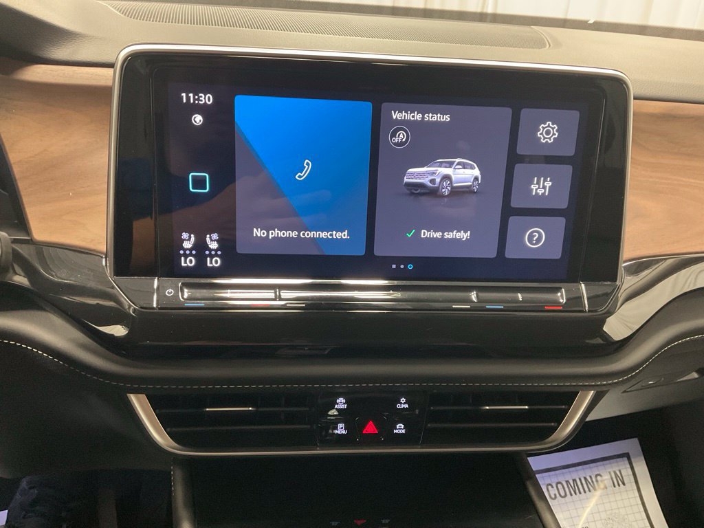 Used 2025 Volkswagen Atlas SE AWD/4WD image 15